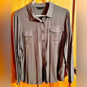 Vince Women’s Gray Button-Up Blouse Size Medium Casual Comfortable Dress Up Gift